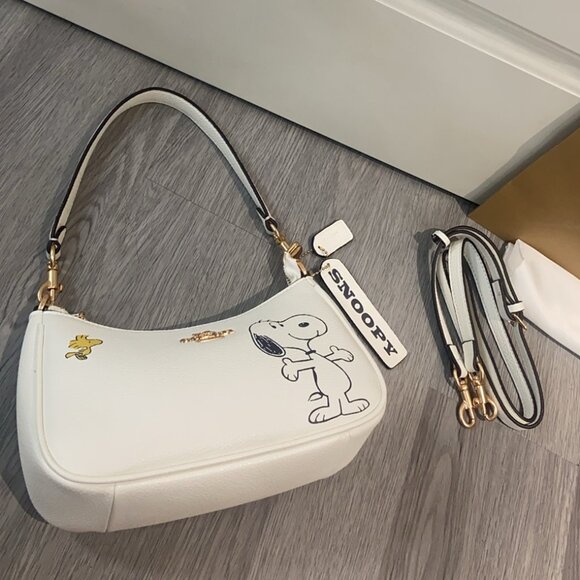 NWT Coach X Peanuts Teri Shoulder Bag With Snoopy - Picture 3 of 8